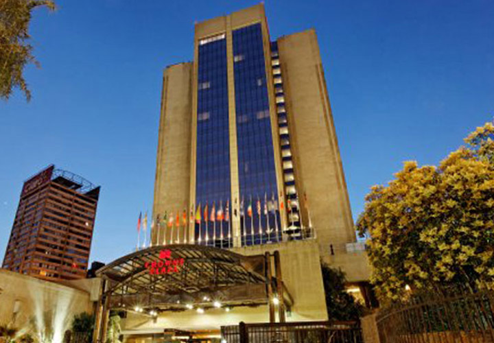 crowneplaza01